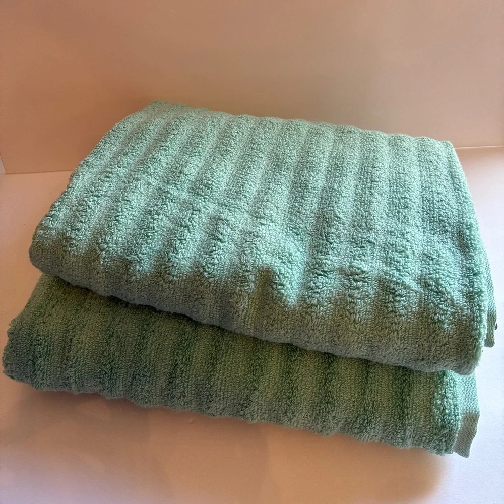 Mint green bath towels set